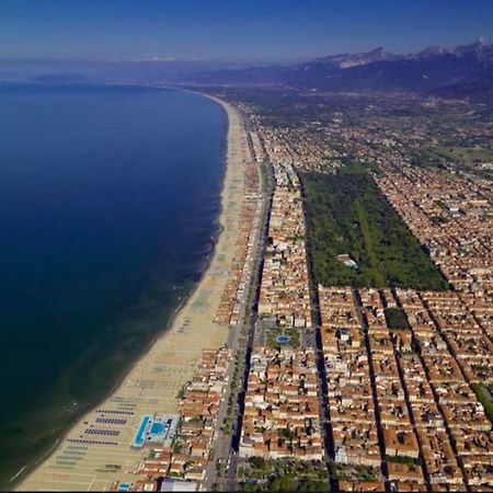 Villa Mare Лидо Ди Камайоре Екстериор снимка